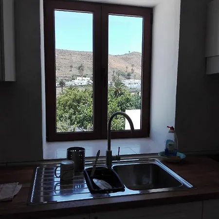 Casa Maria Dolores * Haría